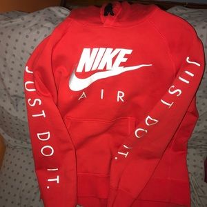 Men’s Nike sweatshirt (large)